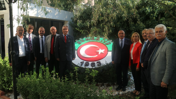 İyi Parti Heyetinden Şeker İşe Ziyaret
