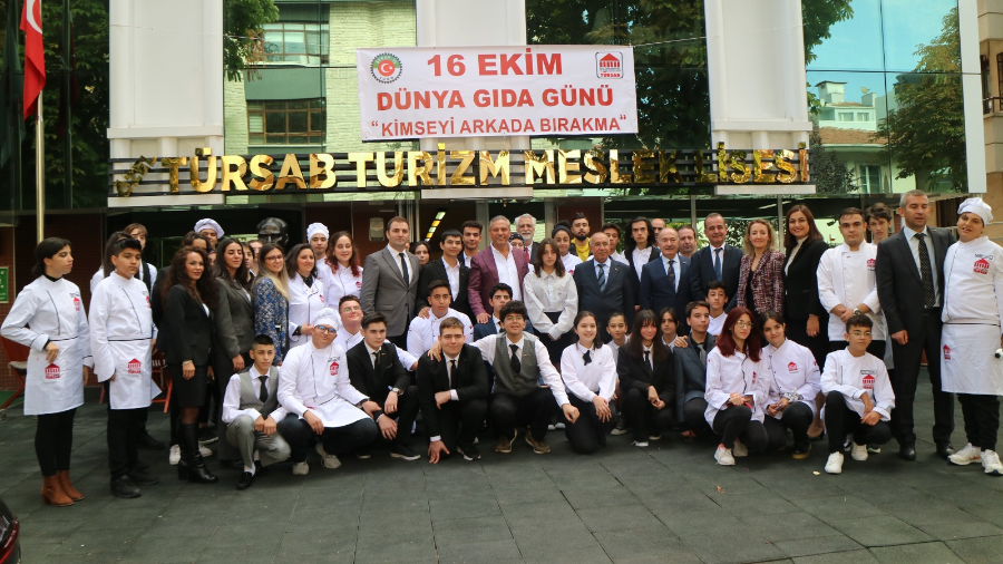 Şeker-İş Sendikası ve TÜRSAB okulları ‘16 Ekim Dünya Gıda Günü’ kapsamında birlikte program gerçekleştirdi