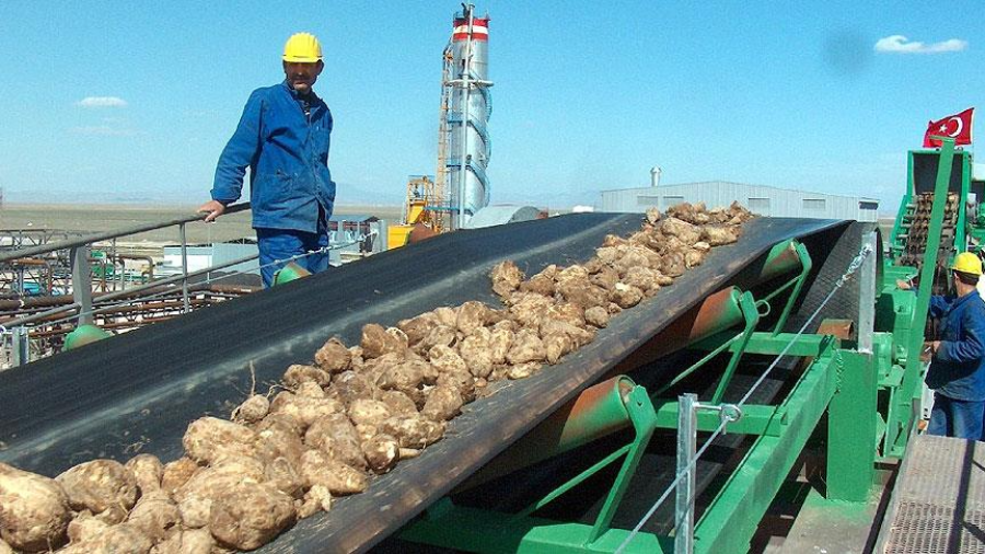 Sendikalar, kamuda bir yılda 10 ay çalıştırılıp 2 ay boşta kalan geçici statüdeki 50 bine yakın işçiye kadro vaadinin TBMM tatile girmeden yasalaşmasını istedi.