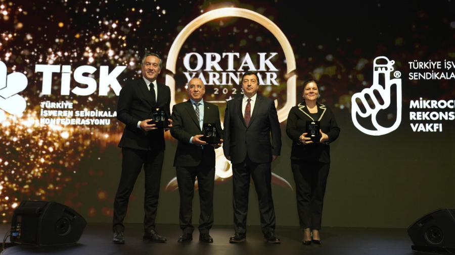 TİSK ORTAK YARINLAR’DAN SENDİKAMIZ ŞEKER-İŞ’E YEŞİL DÖNÜŞÜM ÖDÜLÜ