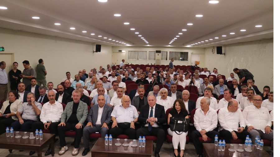 TÜRK-İŞ Genel Başkan Yardımcısı Ramazan Ağar TÜRK-İŞ Genel Merkezinde bir basın toplantısı gerçekleştirdi.