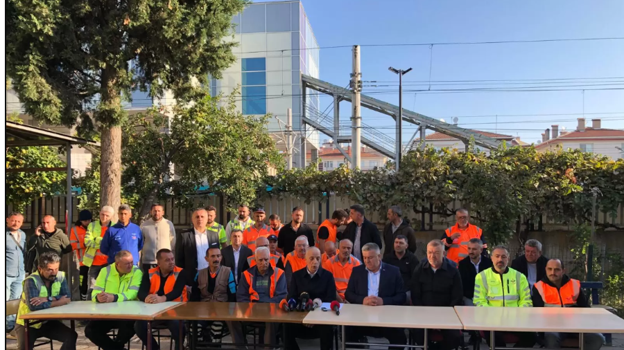 KONFEDERASYONUMUZ TÜRK-İŞ'İN ÖNDERLİĞİNDE “ZORDAYIZ GEÇİNEMİYORUZ” EYLEMLERİMİZ ÇERÇEVESİNDE ŞEKER-İŞ OLARAK  İŞYERLERİNDE BASIN AÇIKLAMALARI VE OTURMA EYLEMLERİ YAPILDI