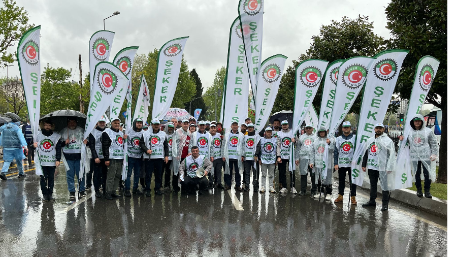 Emeğin ve dayanışmanın simgesi 1 Mayıs’ı, Türk-İş’in öncülüğünde İstanbul’da büyük bir coşku ve kararlılıkla kutladık.