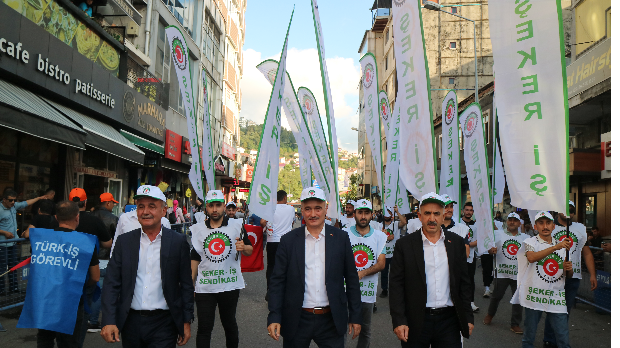 Konfederasyonumuz TÜRK-İŞ’in “Zordayız Geçinemiyoruz” Mitingi Zonguldak’ta Gerçekleştirildi.
